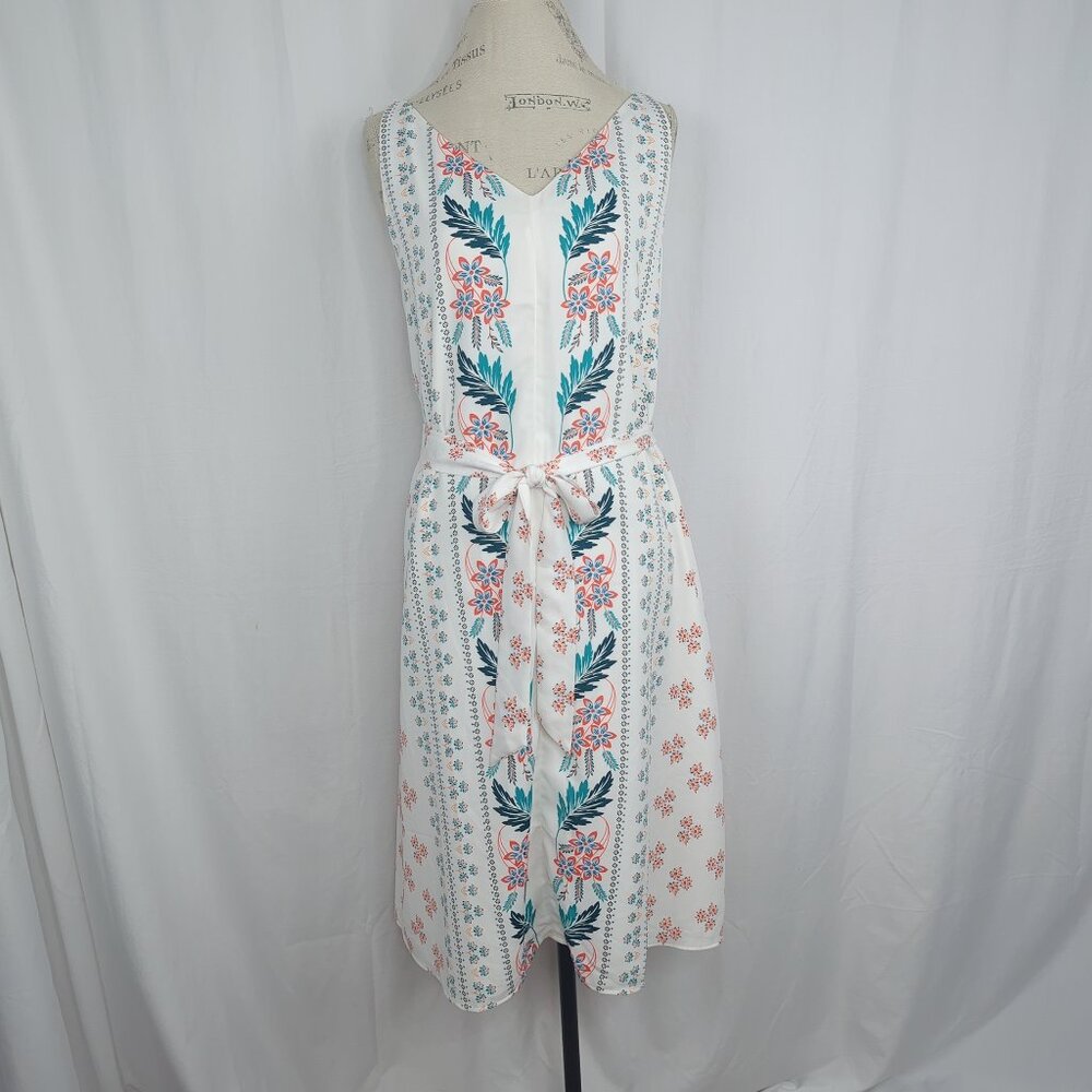 Ann Taylor Dress Medium White Floral A-line NWT